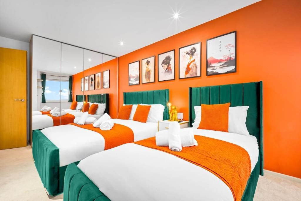 Top Floor City Centre Apartment - Sleeps 7 - 4 Beds - With Balcony And Parking - Smart Tv'S On Each Bedroom Wall - 5 Mins From Bullring, Selfridges, Moor Street Station - By Zena Stays Бирмингем Экстерьер фото