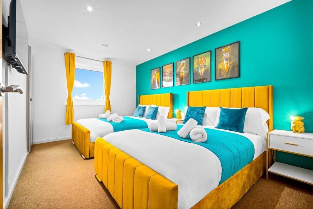 Top Floor City Centre Apartment - Sleeps 7 - 4 Beds - With Balcony And Parking - Smart Tv'S On Each Bedroom Wall - 5 Mins From Bullring, Selfridges, Moor Street Station - By Zena Stays Бирмингем Экстерьер фото